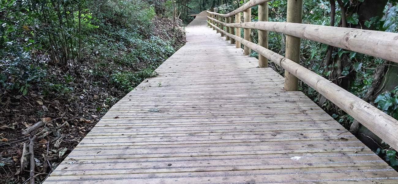 Antislip plus deck boards on hartlebury castle 